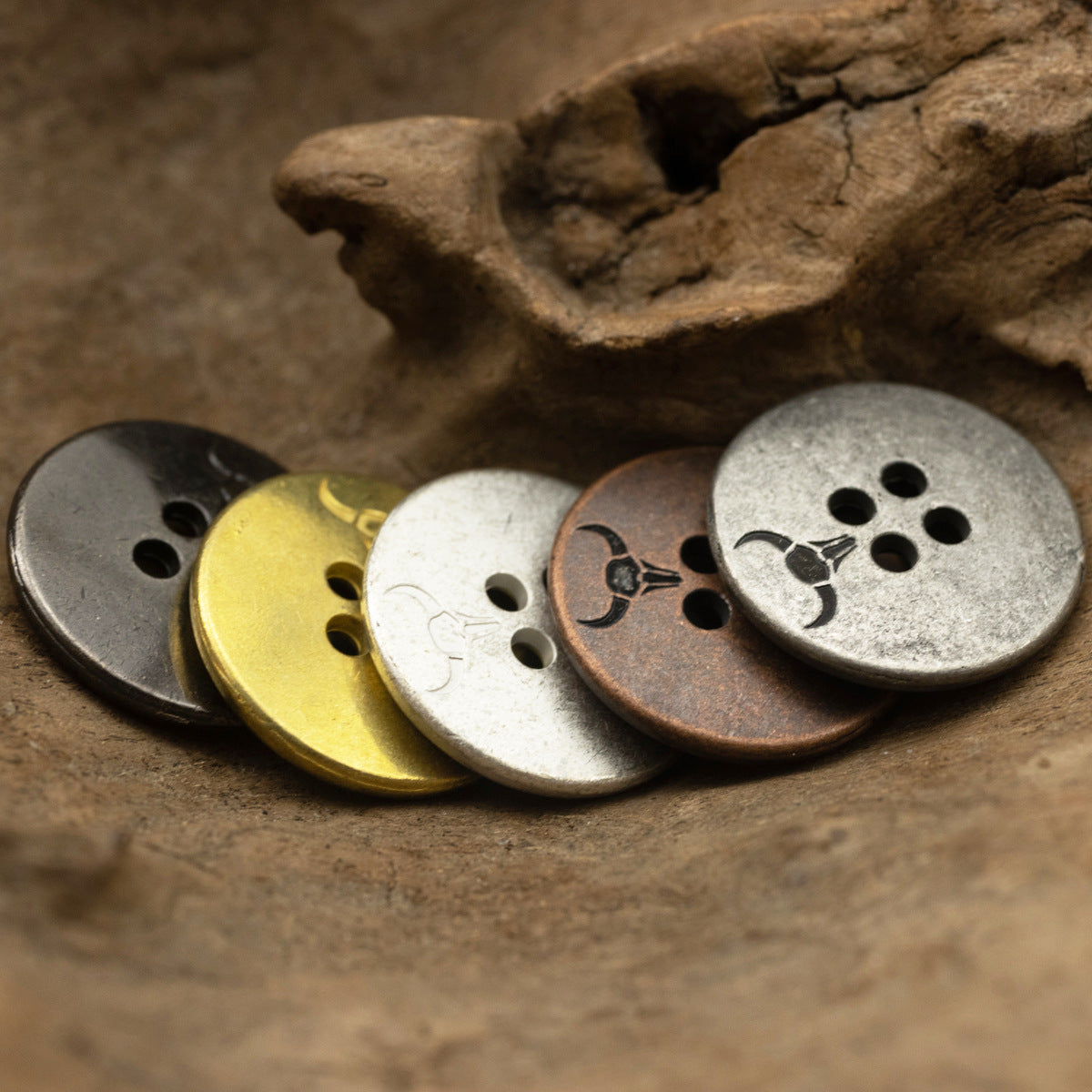 Japanese Round Retro Metal Buttons,4 Hole,10pcs - Lots of Buttons