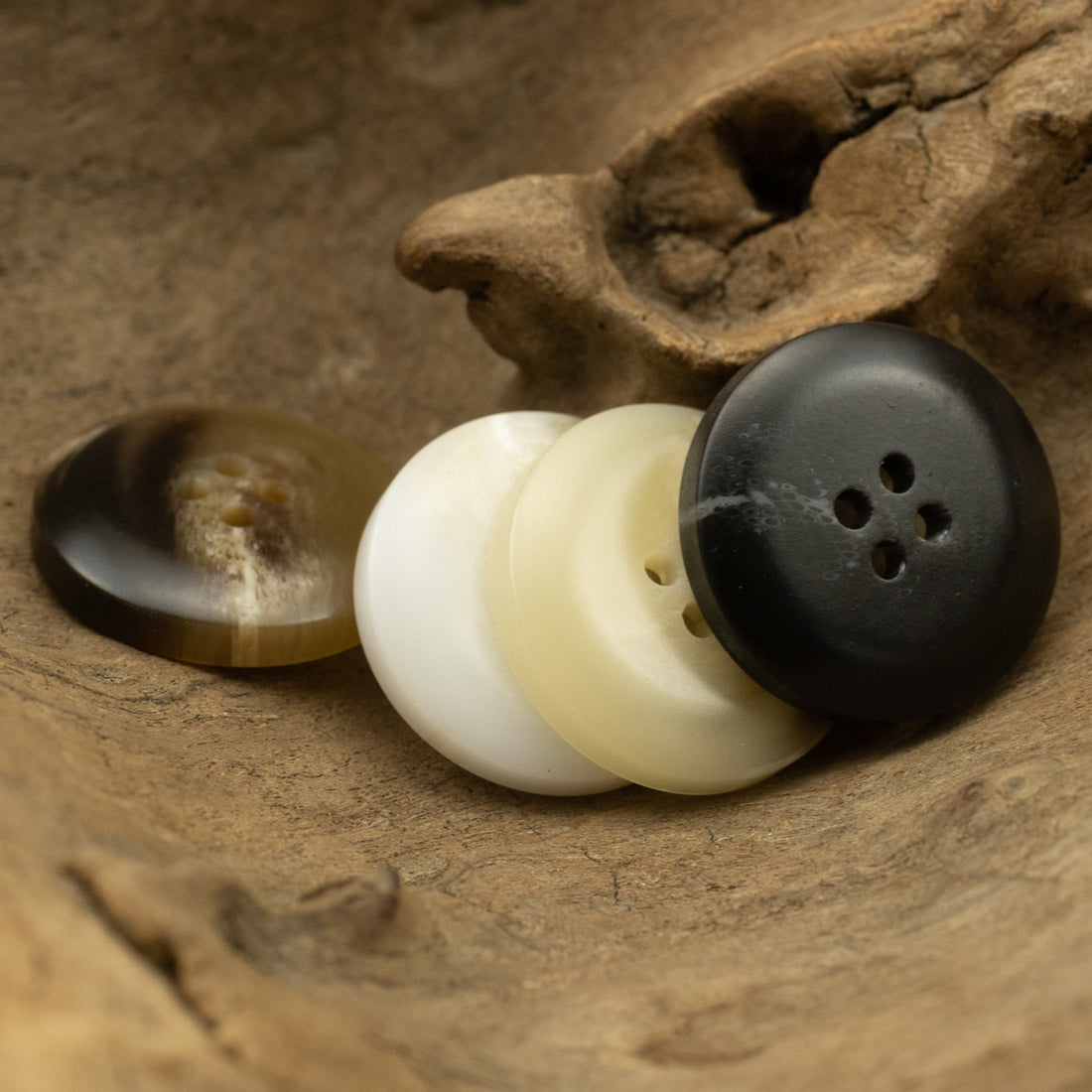 Round Resin Buttons Imitating Horn 20pcs 