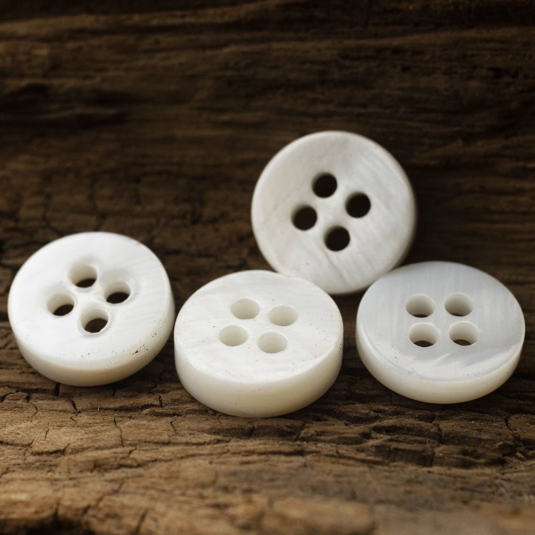 11.5mm Thick White Shell Buttons for Hepburn Elegant Dresses 24 Pack - Lots of Buttons