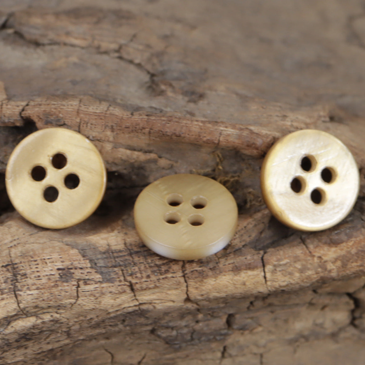 11.5mm Champagne Natural Pearl Shell Buttons 20pcs - Lots of Buttons