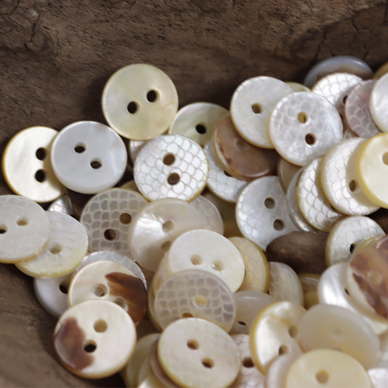 Round Off-White Fish Scale Glitter Natural Shell Buttons 10pcs - Lots of Buttons