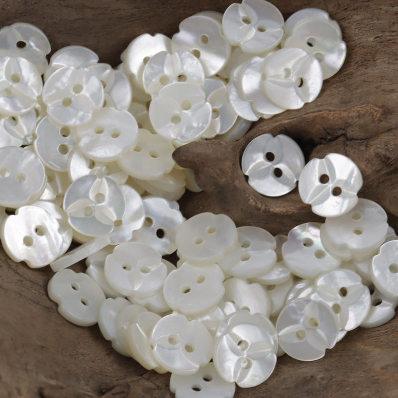 Natural White Maple Leaf-Shaped Spiral Two-Hole Shell Buttons 10PCS - Lots of Buttons