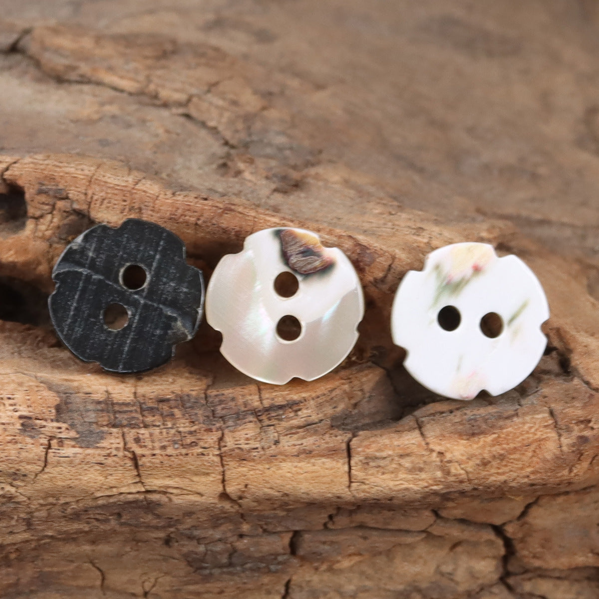 Petal Shaped 2 Hole Shell Buttons for Ladies' Silk Pajamas -10pcs 