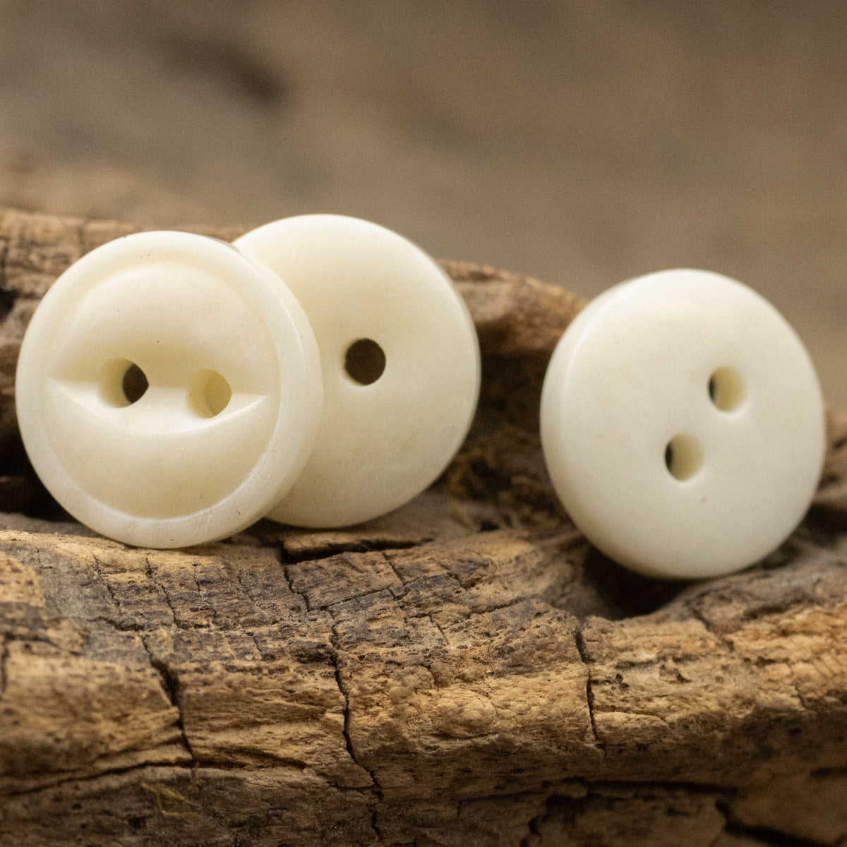 11.5mm Ivory Two-Hole Fish-Eye Bovine Bone Buttons for Shirt 10pcs - Lots of Buttons