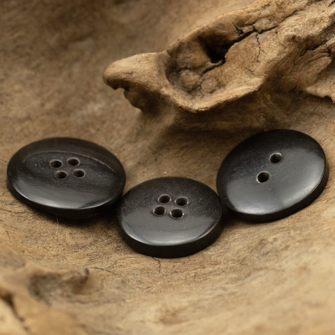 11.5-30mm Rough and Uneven Black Horn Buttons 10pcs - Lots of Buttons