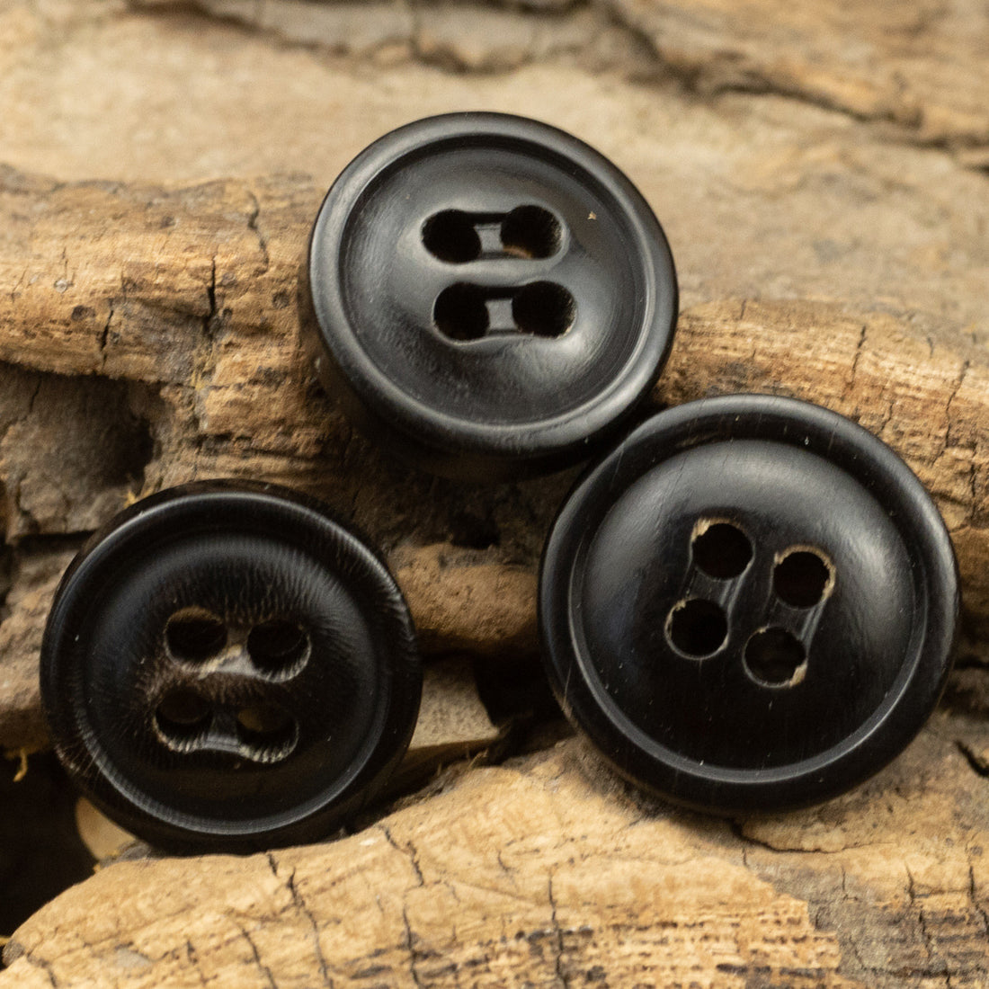 10/11.5/12.5mm Natural Black Genuine Horn Four-Hole Buttons 10pcs - Lots of Buttons