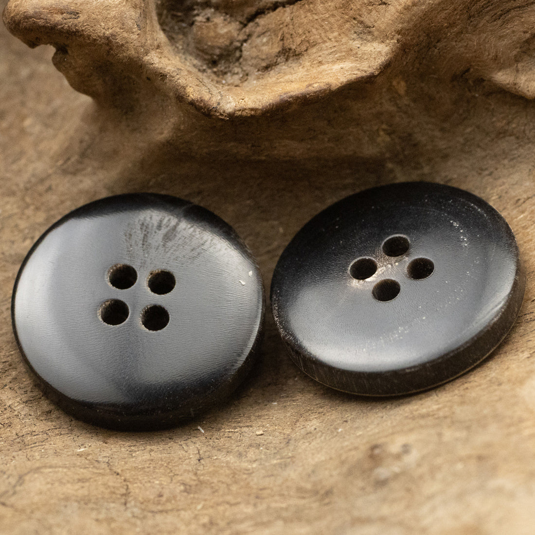 Black Natural Horn Buttons for Japanese-style Retro Plaid Long Coat 10pcs - Lots of Buttons