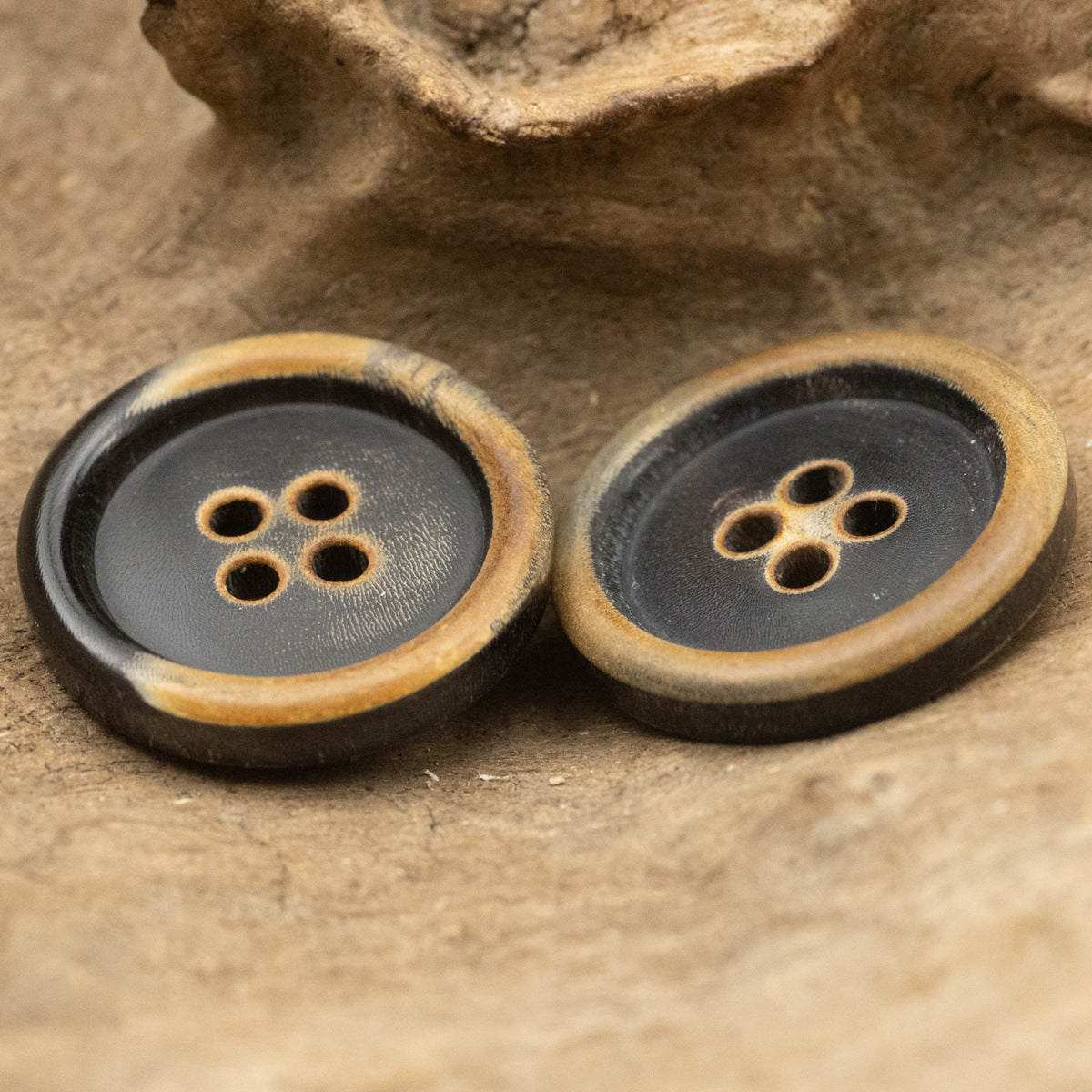 Black Natural Horn Buttons for Japanese-style Retro Plaid Long Coat 10pcs - Lots of Buttons