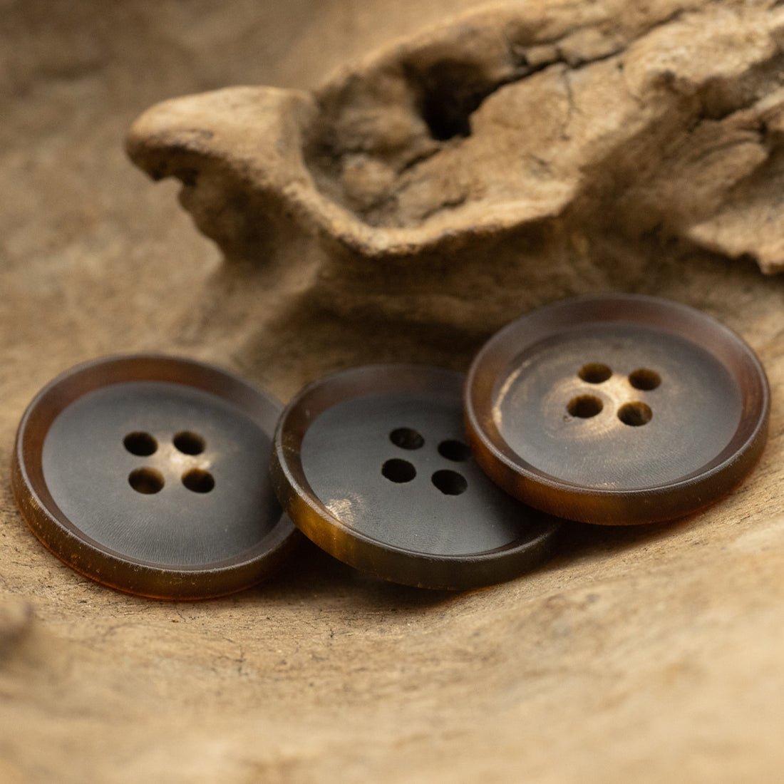 Dark Brown Genuine Horn Buttons for Casual Vintage Suits - 10pcs - Lots of Buttons