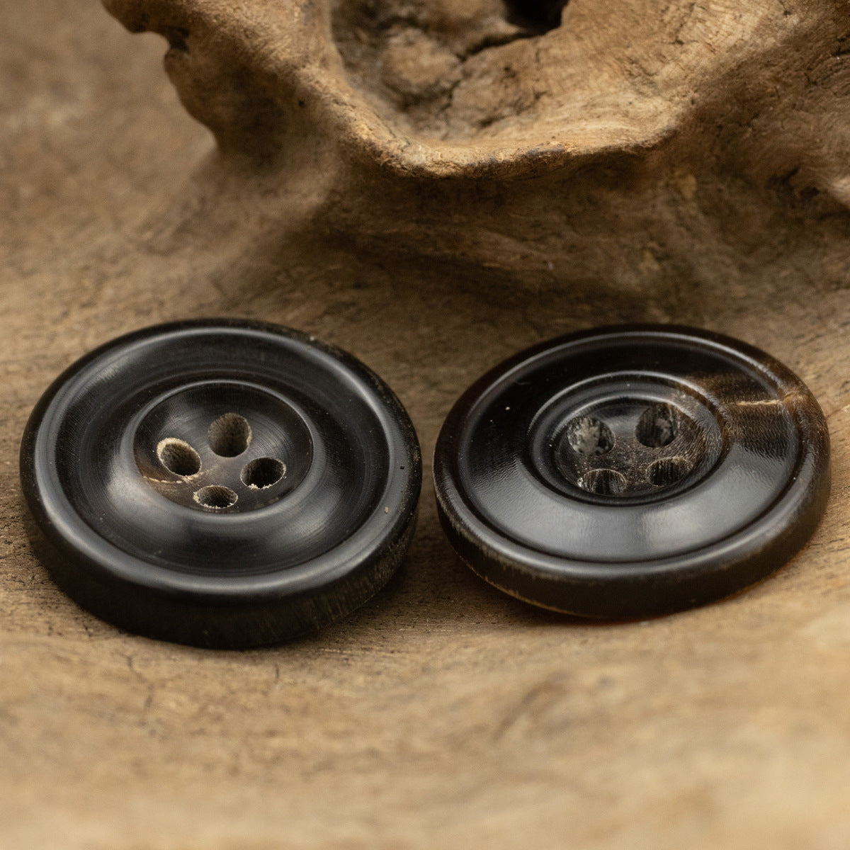 15-25mm Brown Vintage 4 Hole Horn Buttons for Cashmere Coats 6pcs - Lots of Buttons