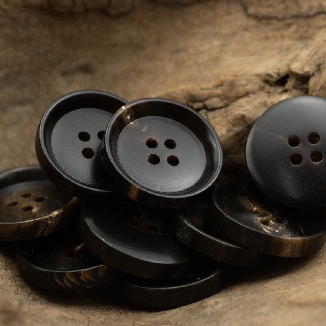 Round 4-Hole Pan-Shaped Horn Buttons for Casual Vintage Jackets - 10pcs - Lots of Buttons