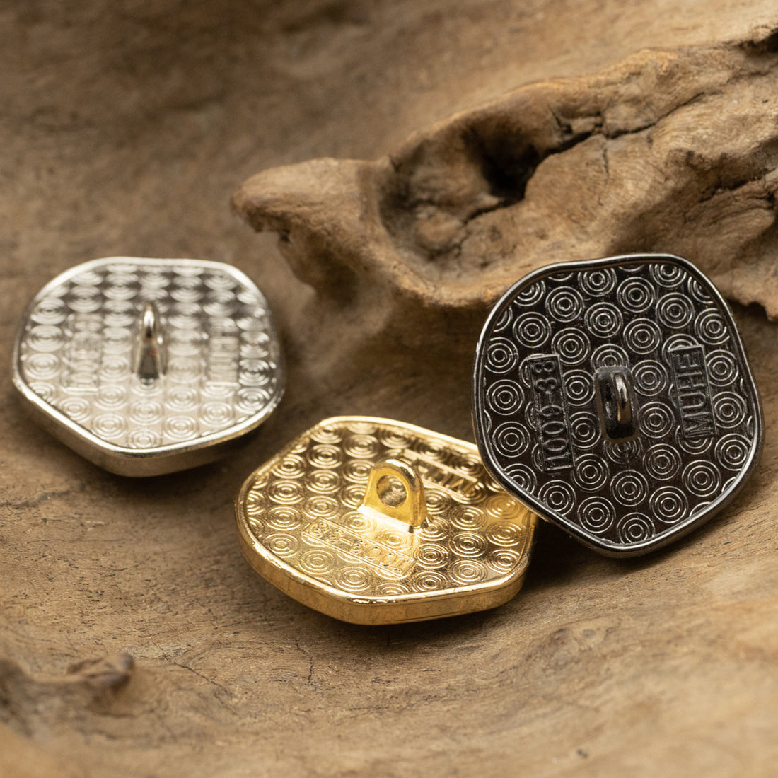 Metal Irregular Polygon Resin and Metal Combination Buttons 6pcs - Lots of Buttons
