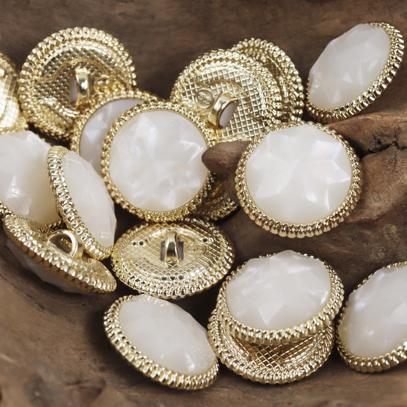 18-23mm Golden Lace Resin Diamond Pattern Metal Button 10pcs - Lots of Buttons