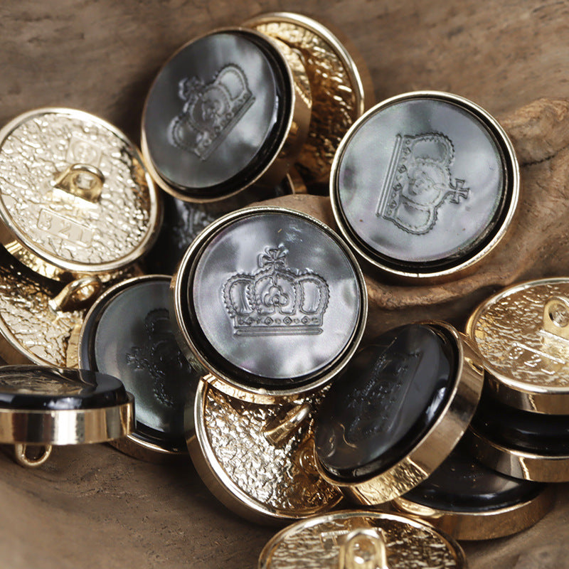 Resin Crown Pattern Button with Gold Metal Base 10pcs - Lots of Buttons