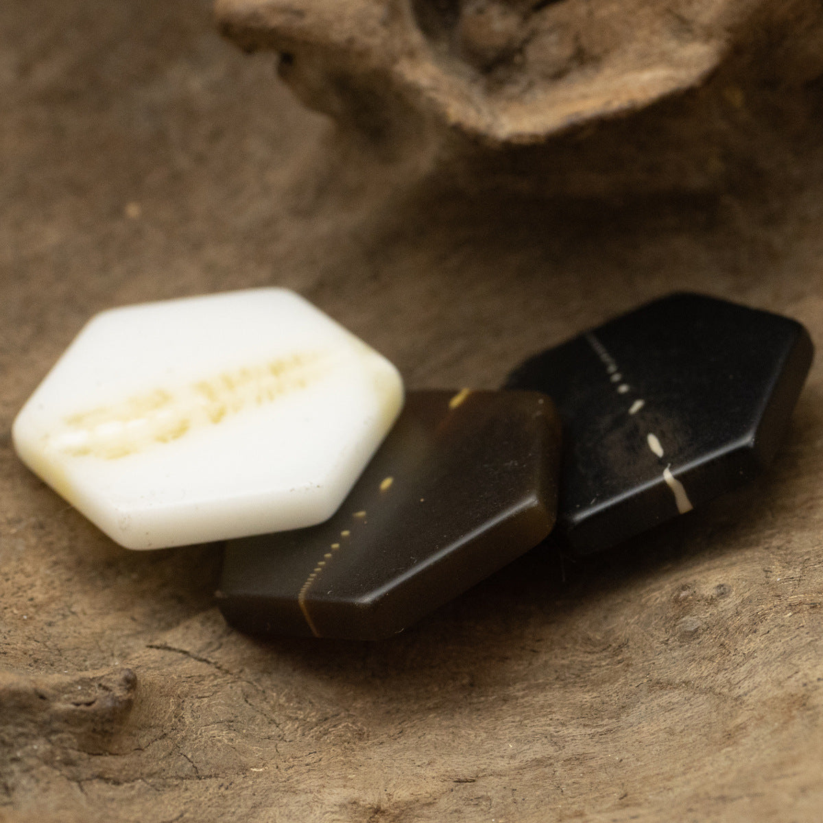Diamond-Shaped Marble Texture Resin Shank Buttons for Luxury Clothing 6pcs - Lots of Buttons