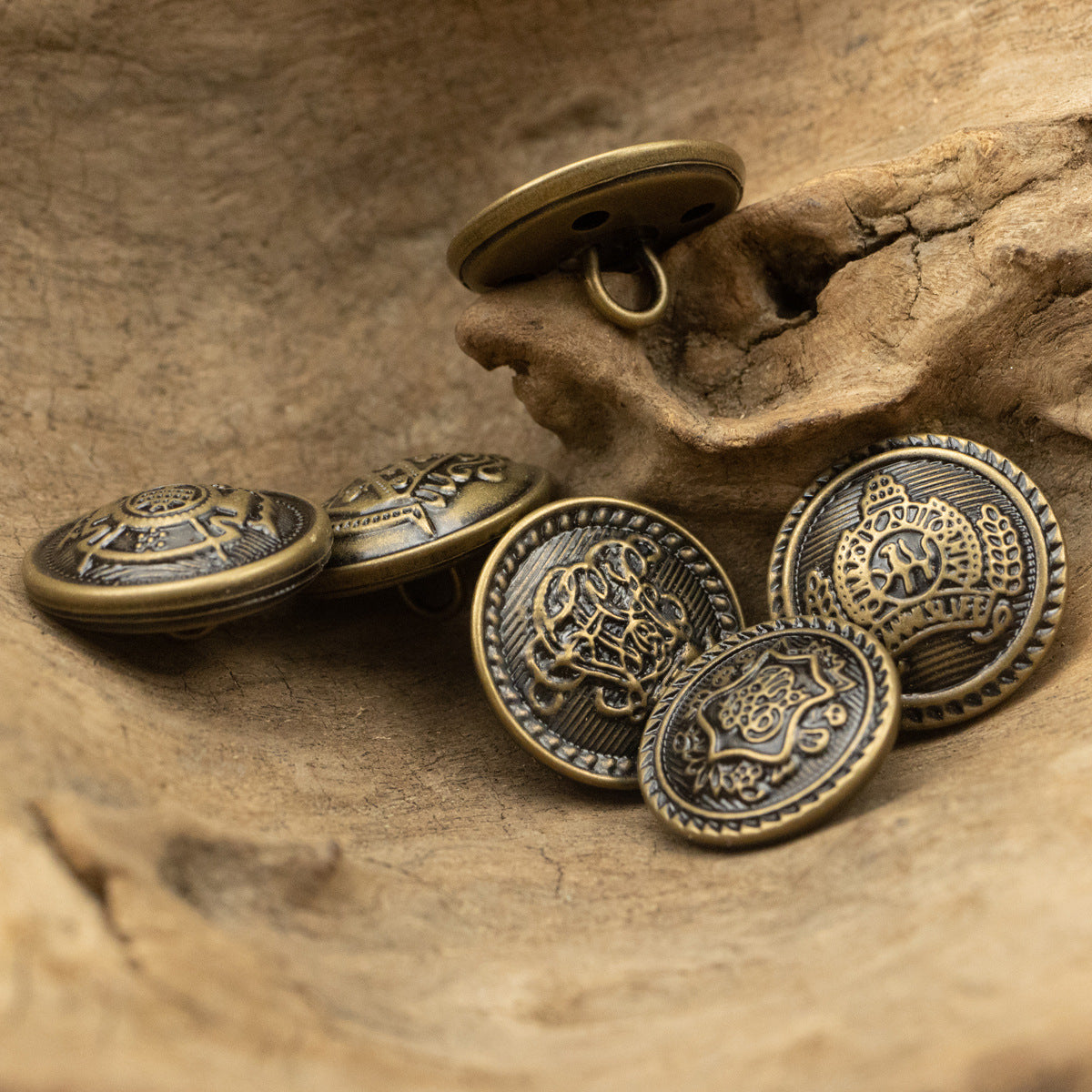 Antique Bronze Brass Buttons for College Style JK Uniforms - 30PCS - Lots of Buttons