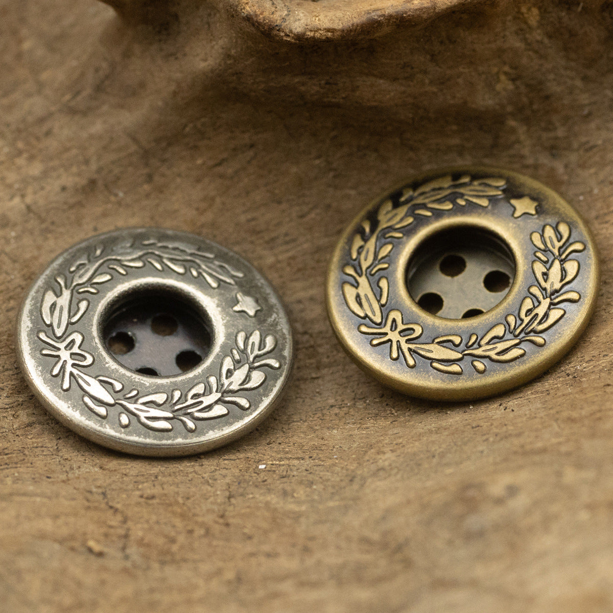 17mm Laurel Element Black Nickel-Colored Metal Buttons 10pcs - Lots of Buttons