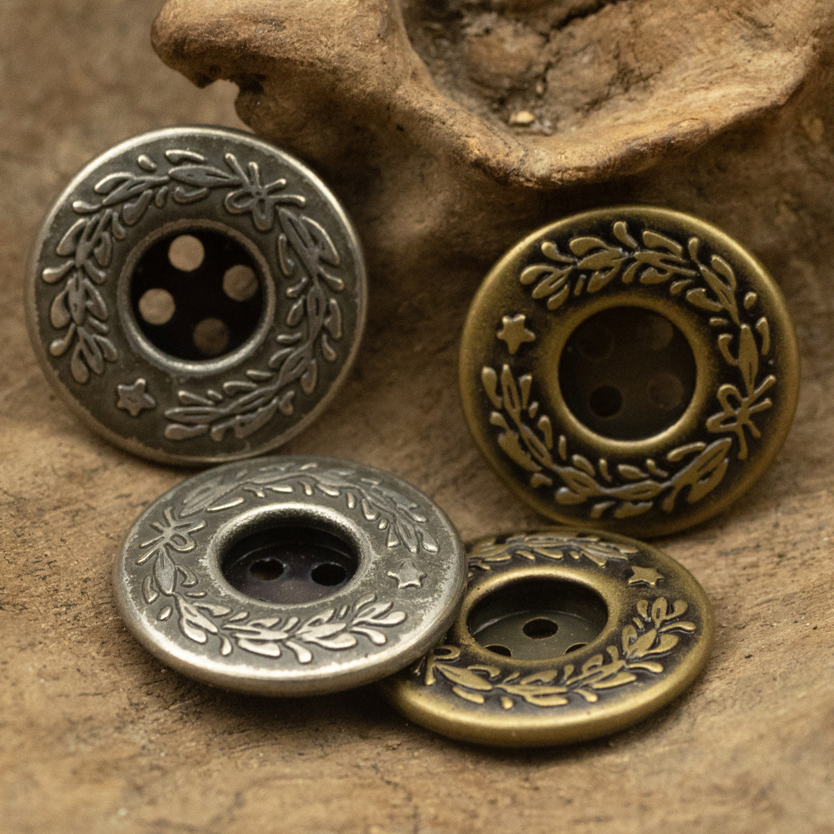 17mm Laurel Element Black Nickel-Colored Metal Buttons 10pcs - Lots of Buttons