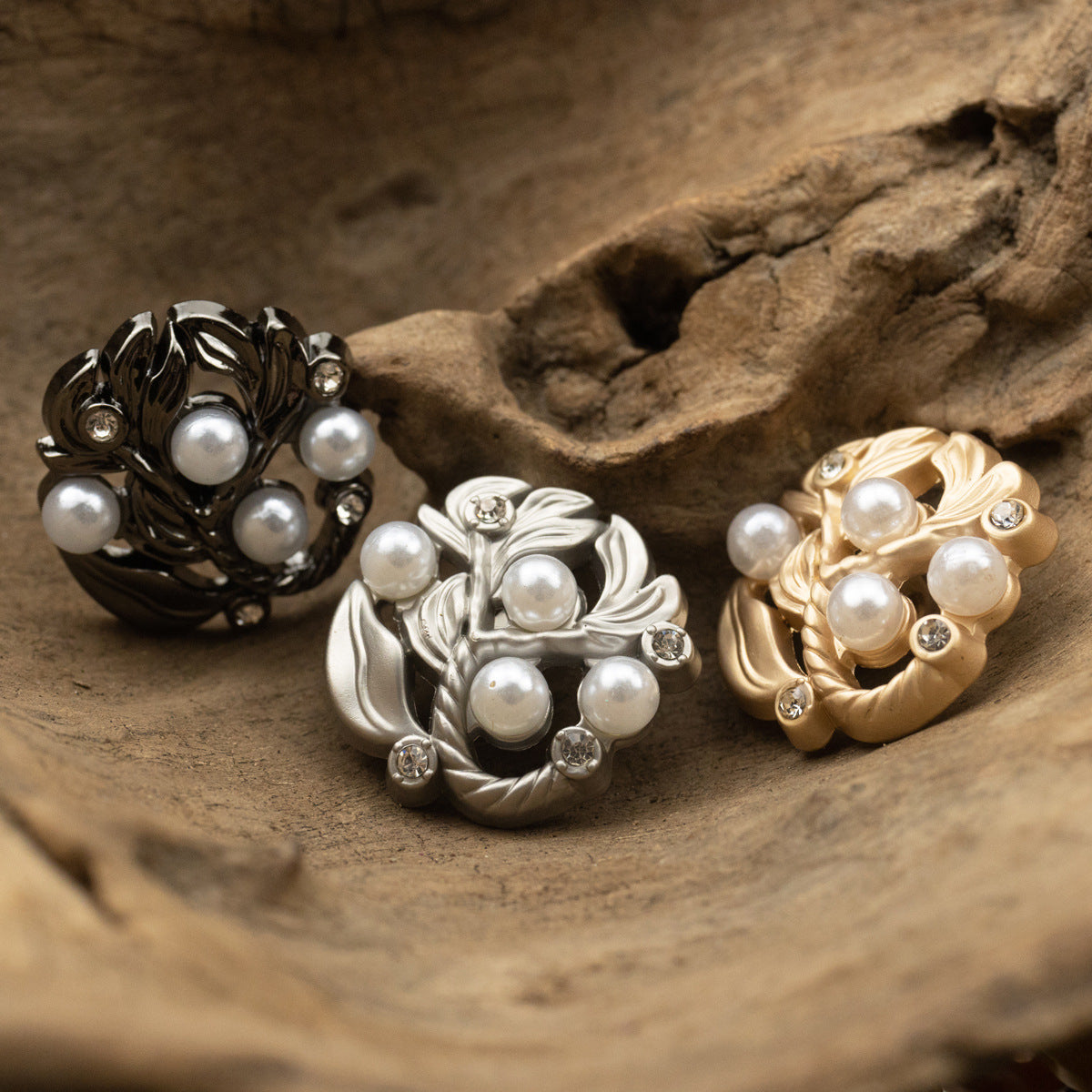 Irregular Hollow Leaf Petal Diamond-Inlaid Pearl Metal Buttons 10pcs - Lots of Buttons