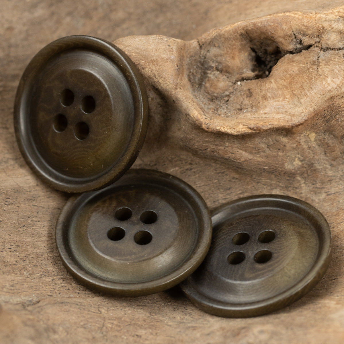 15-25mm Yellowish-Brown Natural Fruit Buttons for Cashmere Coats 10pcs