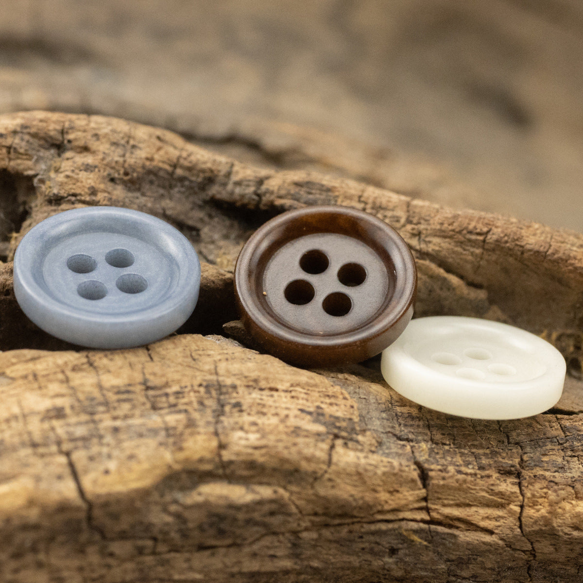 11.5mm Round Tagut Nut Buttons for Light Blue Polo Shirts -20pcs - Lots of Buttons