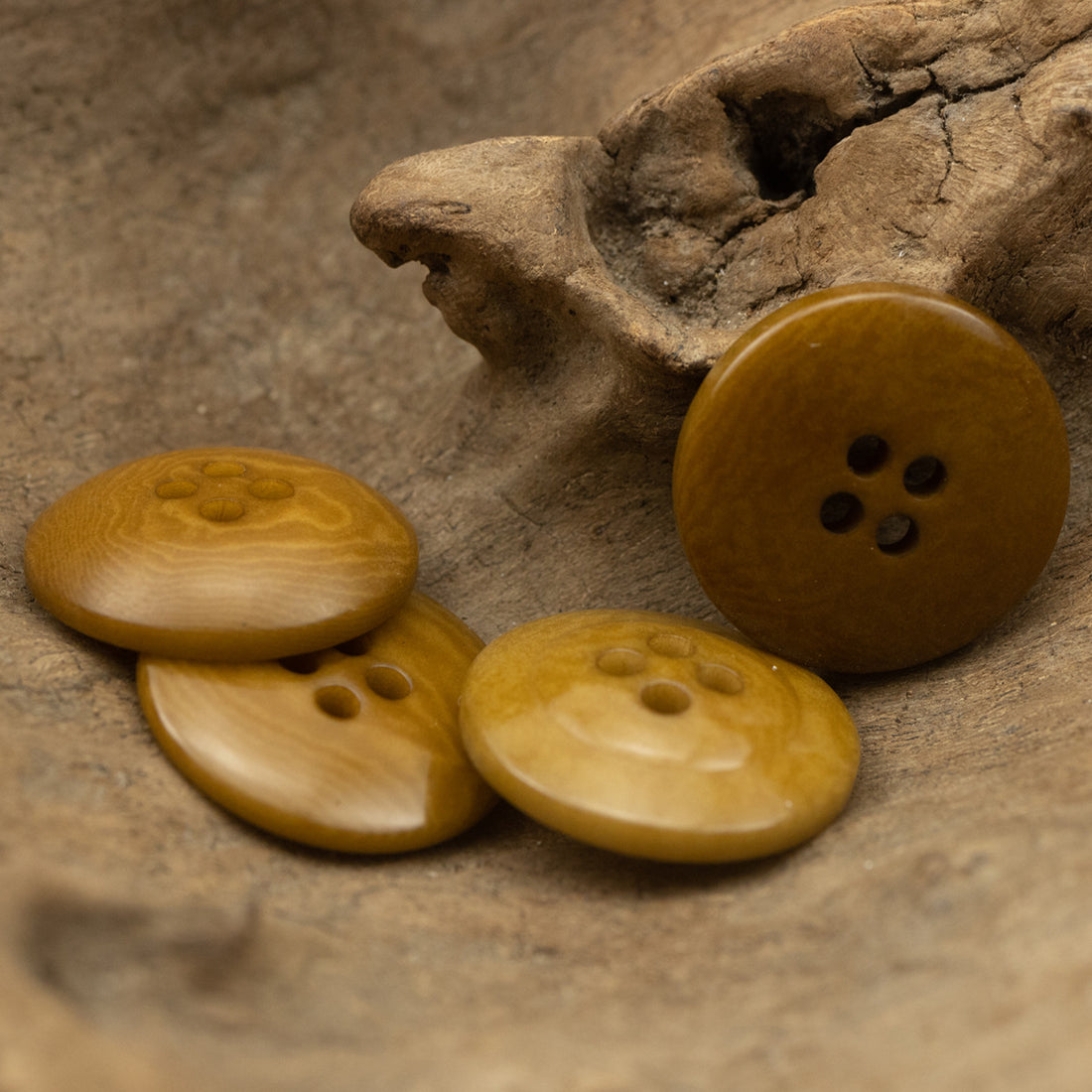 15-20mm Khaki Yellow Sustainable Fruit Buttons for Cardigans 10pcs - Lots of Buttons