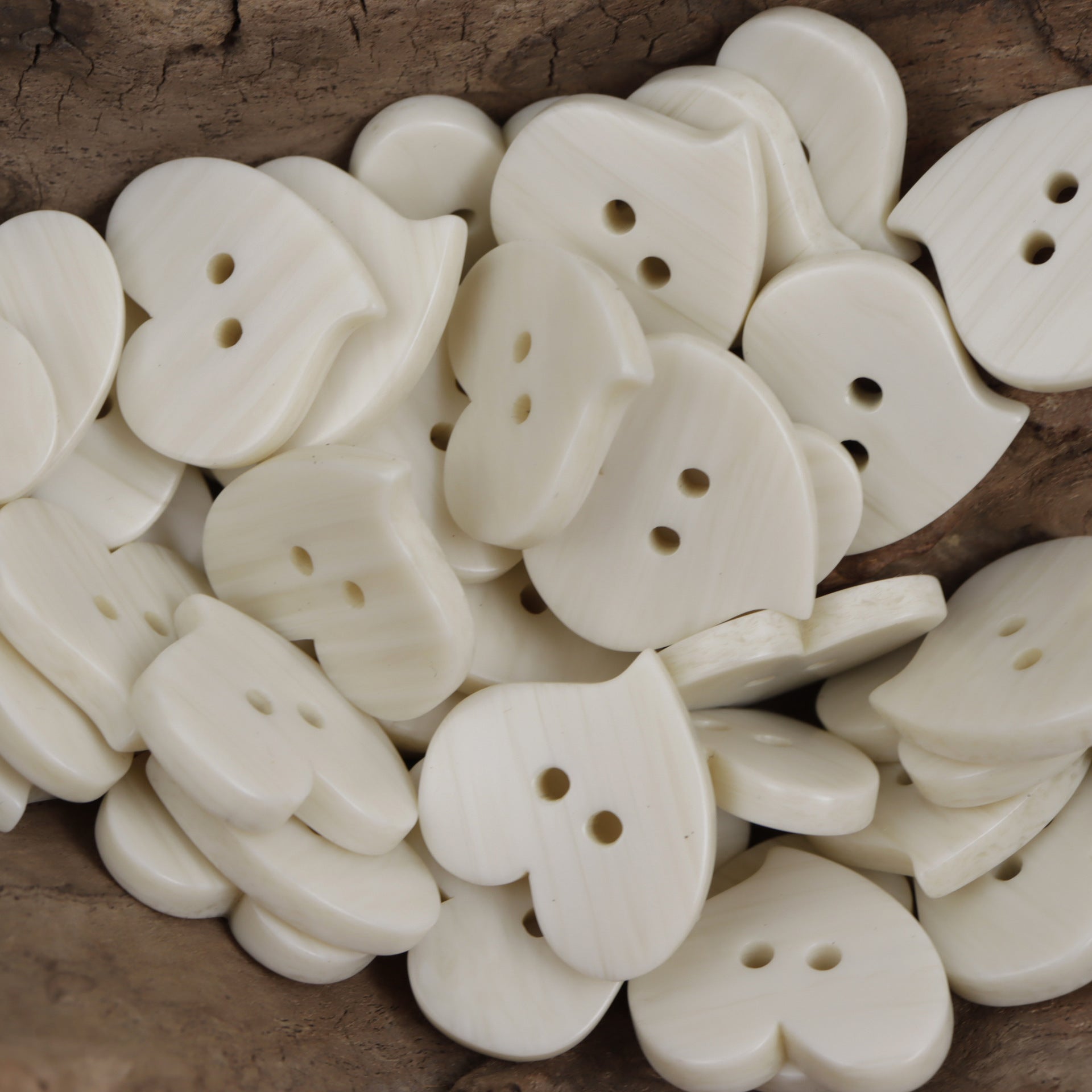 Heart-Shaped Two-Hole Khaki Resin Flat Button 10pcs - Lots of Buttons
