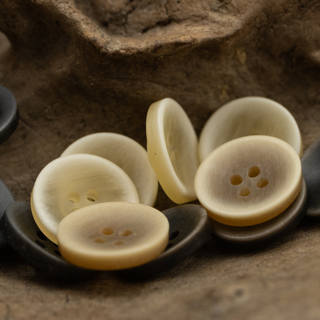 11.5mm Matte Bowl-Shaped Light Yellow Black Resin Buttons 40 Pack - Lots of Buttons
