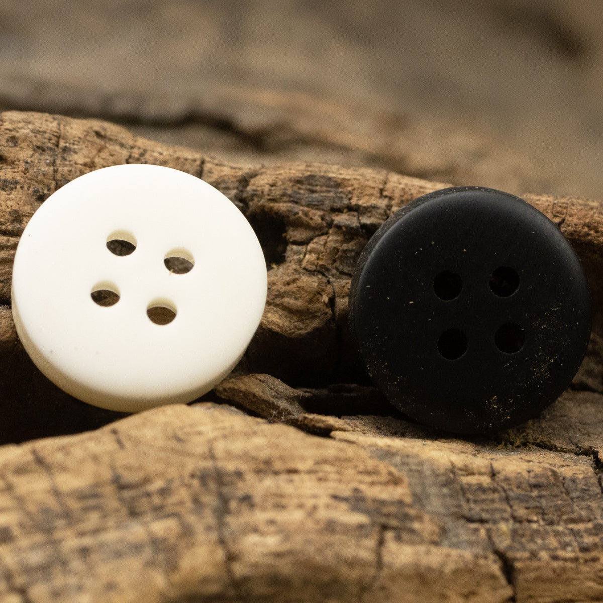 10mm/11.5mm Wood Grain Light Yellow Black Resin Buttons 60 Pack - Lots of Buttons