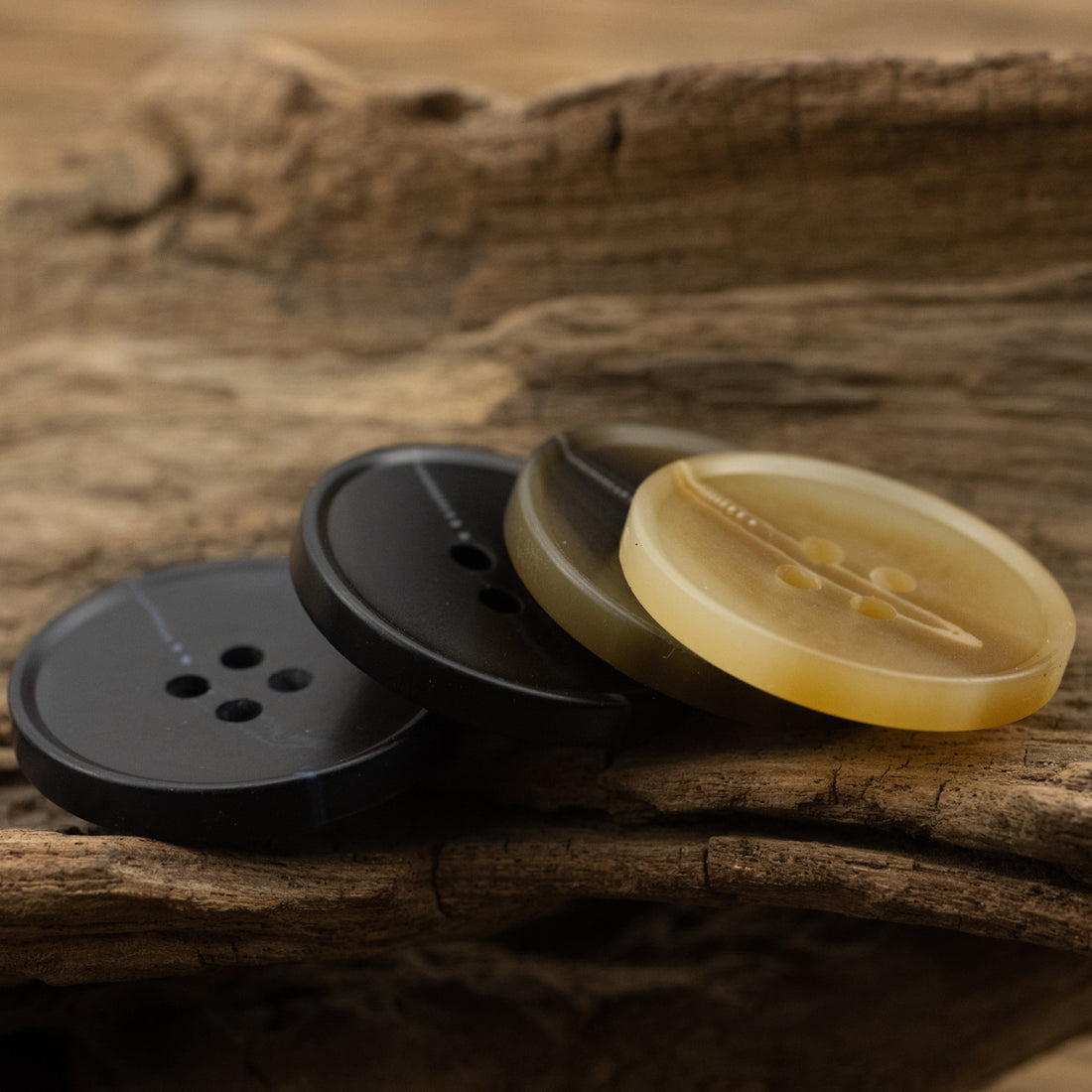 15-30mm River Pattern Black Khaki Dark Blue Resin Buttons 40 Pack - Lots of Buttons