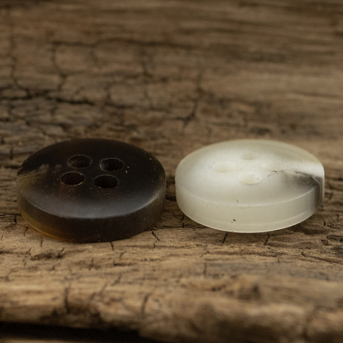 10mm/11.5mm White and Brown Resin Buttons for Polo Shirts 100 Pack - Lots of Buttons