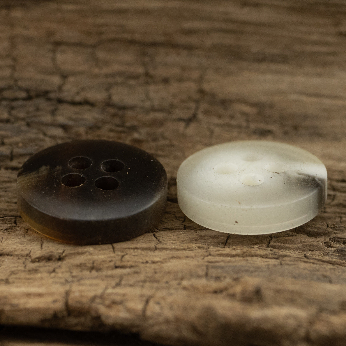 10mm/11.5mm White and Brown Resin Buttons for Polo Shirts 100 Pack - Lots of Buttons