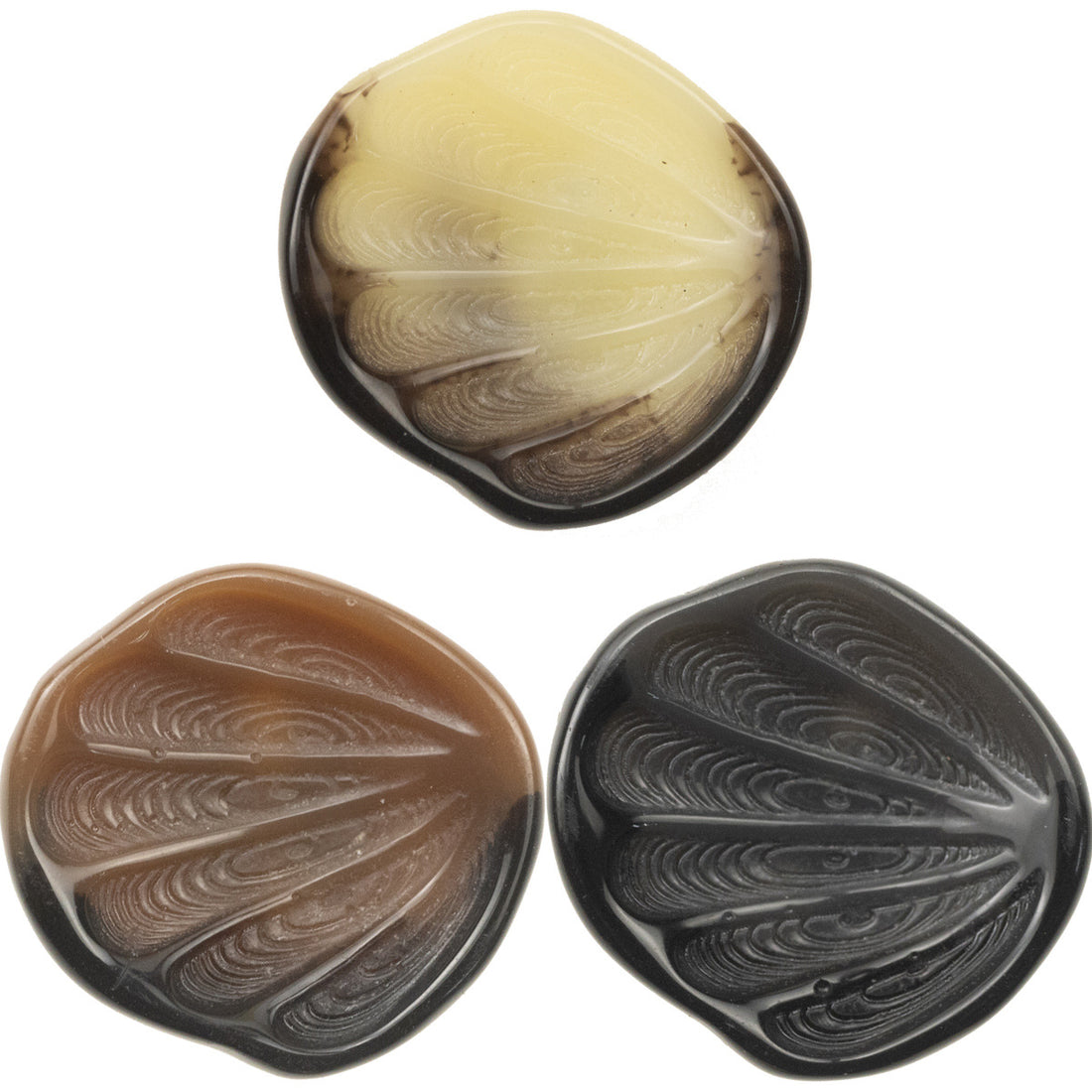 21-34mm Fan-Shaped Resin Shank Buttons with Feather Texture 10pcs - Lots of Buttons