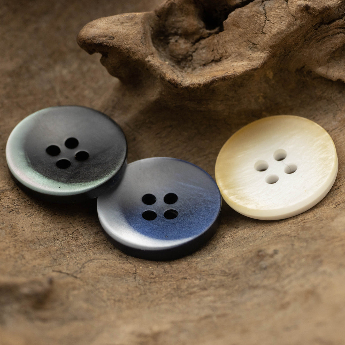 Gradient Dark Blue Crescent Pattern Flat Resin Buttons for Knitwear 30pcs - Lots of Buttons