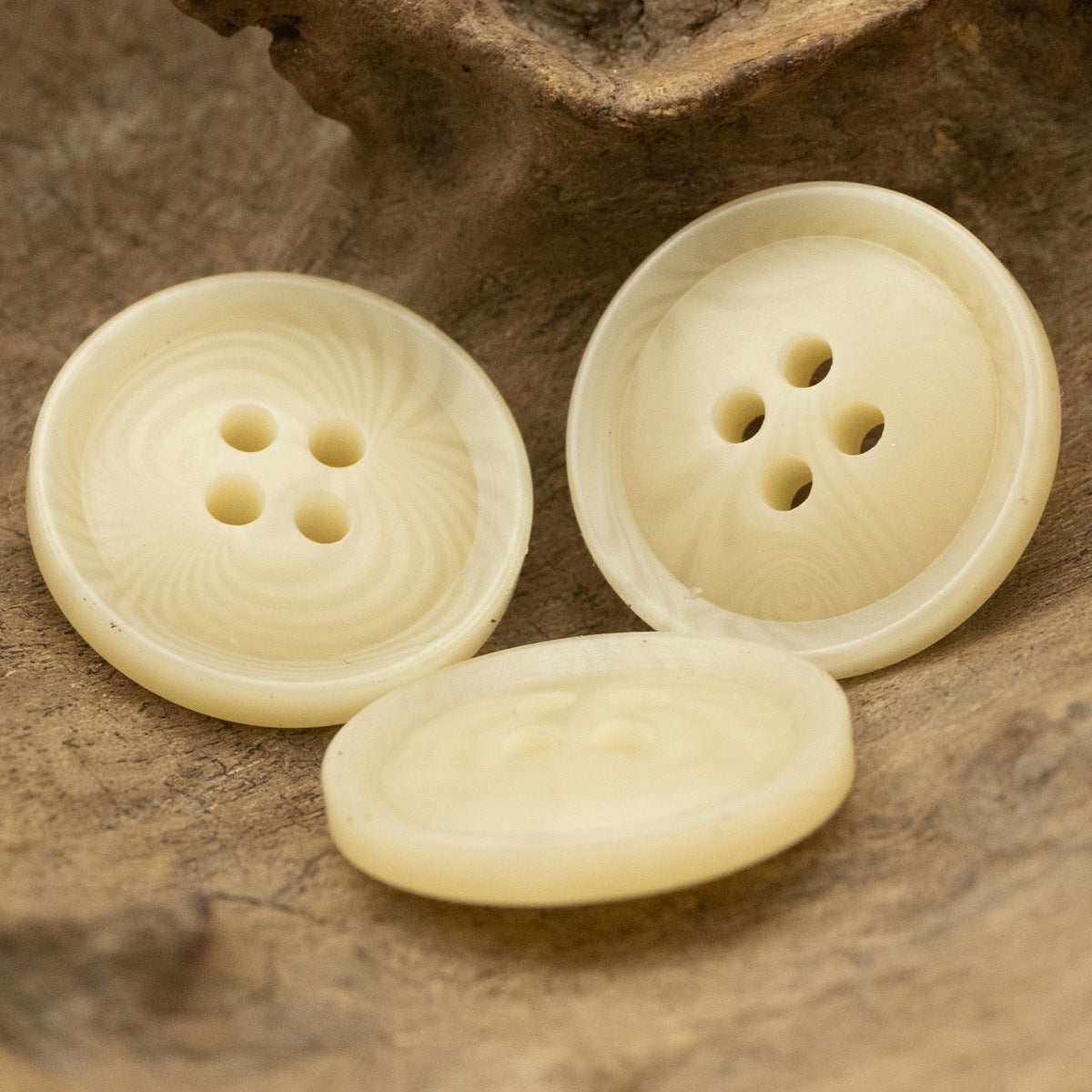 15/20mm Yellow Resin Buttons with Imitated Fruit Texture 40pcs - Lots of Buttons