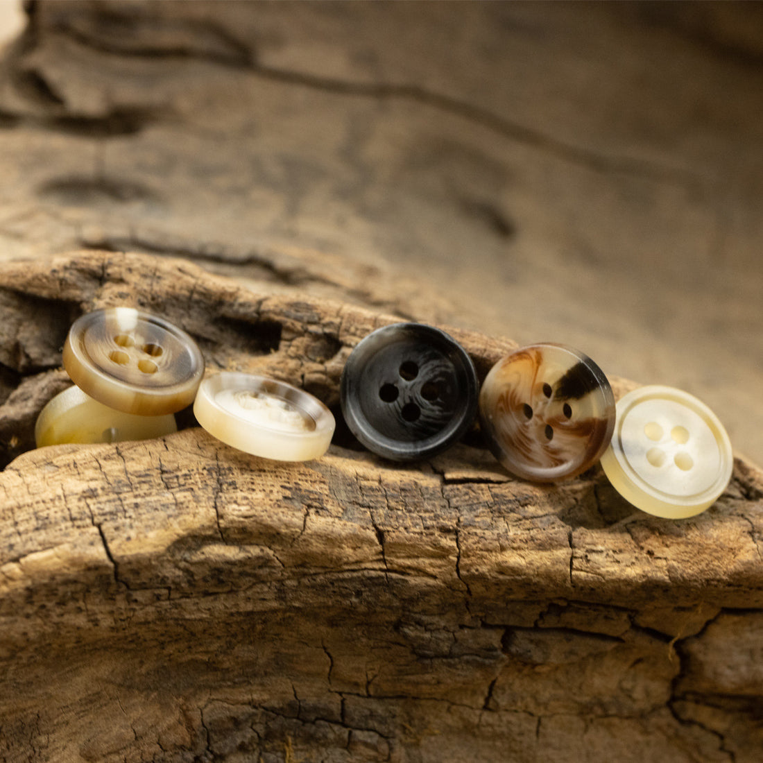 11.5mm Round 4-Hole Resin Buttons for Hawaiian Beach Shirt 50pcs - Lots of Buttons