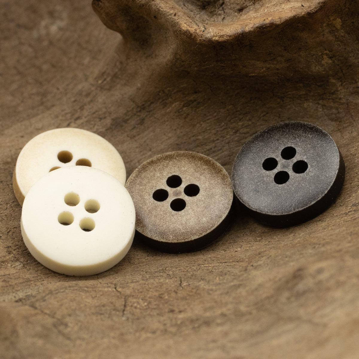 Imitation Bone Grain Distressed Resin Buttons for Denim Shirts 40 Pack - Lots of Buttons