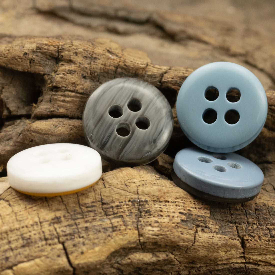 11.5MM Yellow-White and Lake Blue Two-Tone Resin Buttons 40 Pack - Lots of Buttons