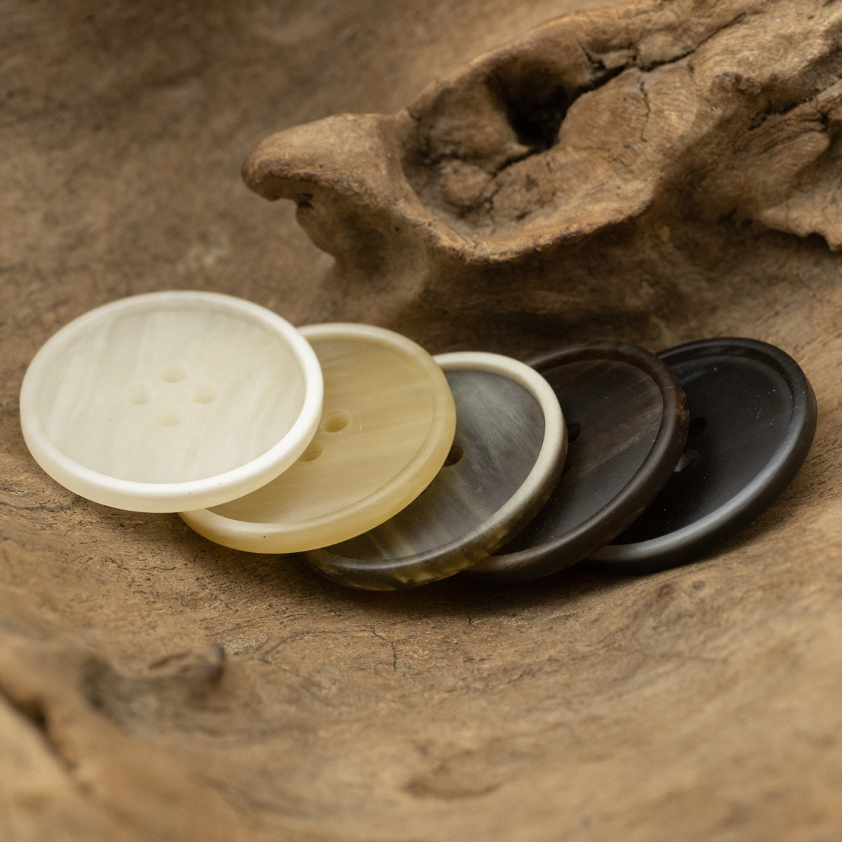 Wood Grain Gradient Resin Buttons for White Linen Cotton Suits 20pcs - Lots of Buttons