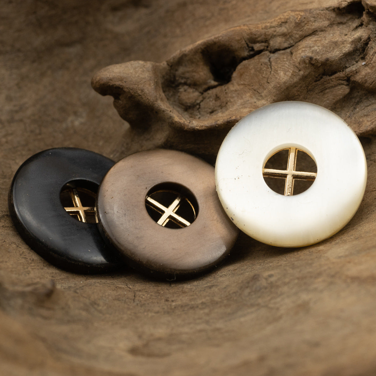 Round Vintage Crocheted Resin Metal Combination Buttons 10PCS 