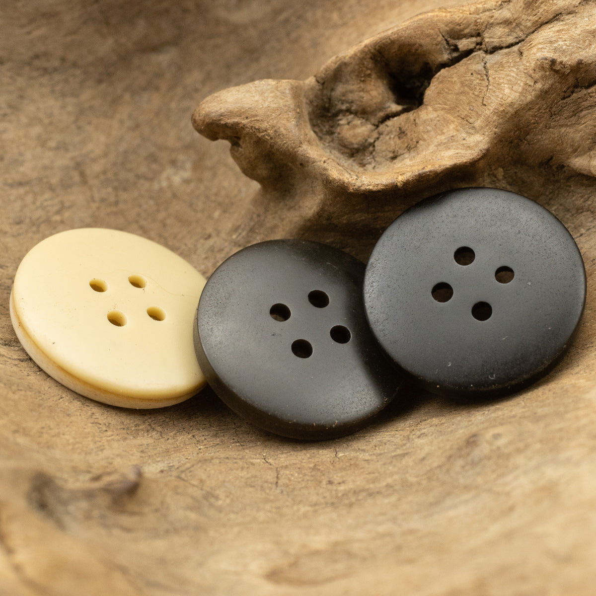 Round 4 Hole Resin Sewing Buttons with Gradient Frosted Surface,20PCS - Lots of Buttons