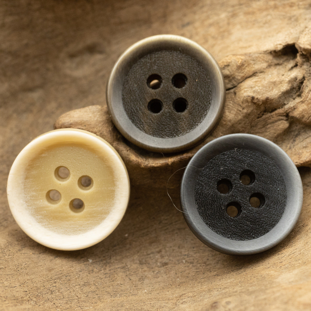 Round 4 Hole Resin Sewing Buttons with Gradient Frosted Surface,20PCS - Lots of Buttons