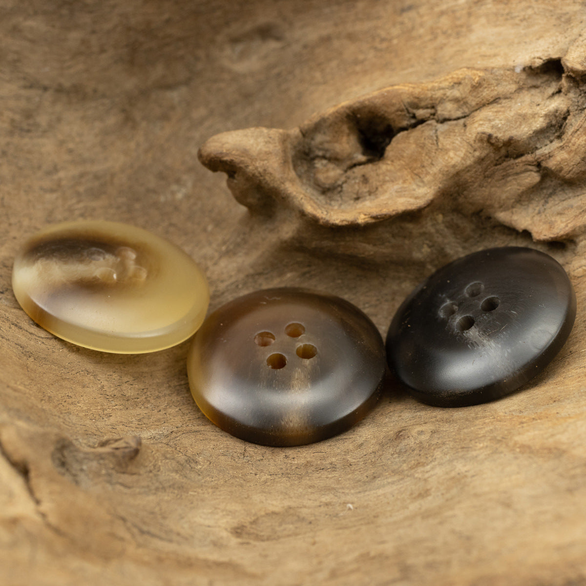 Premium Amber Resin Buttons for Autumn Winter Wool Suit,30 Pack - Lots of Buttons