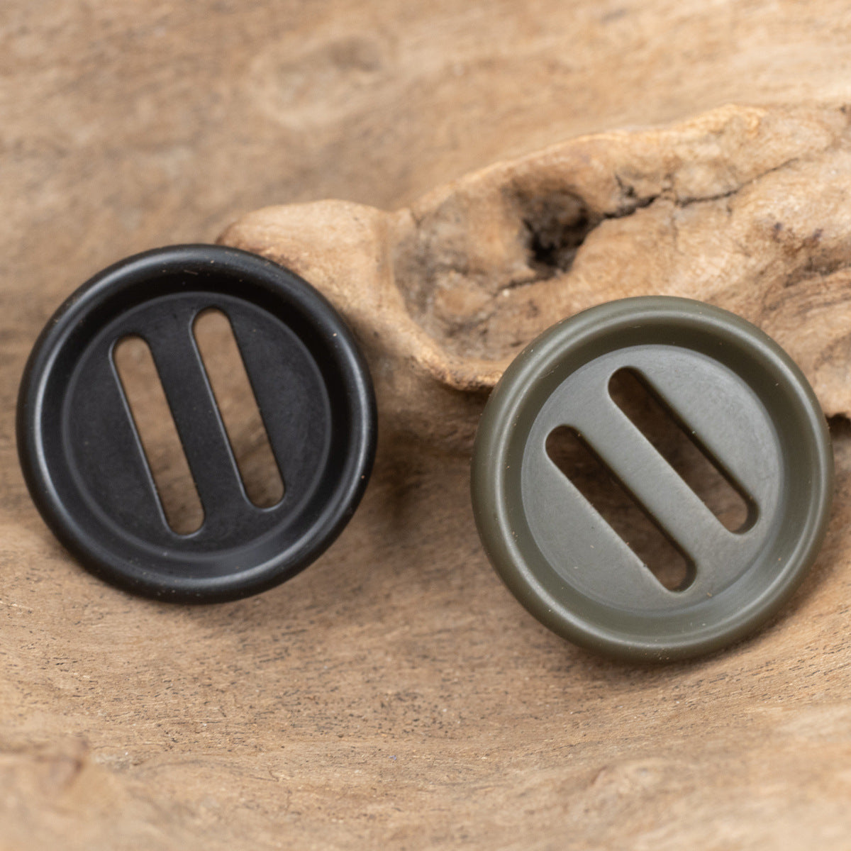 25mm Round Military Green Resin Buttons for Windbreakers 20pcs - Lots of Buttons