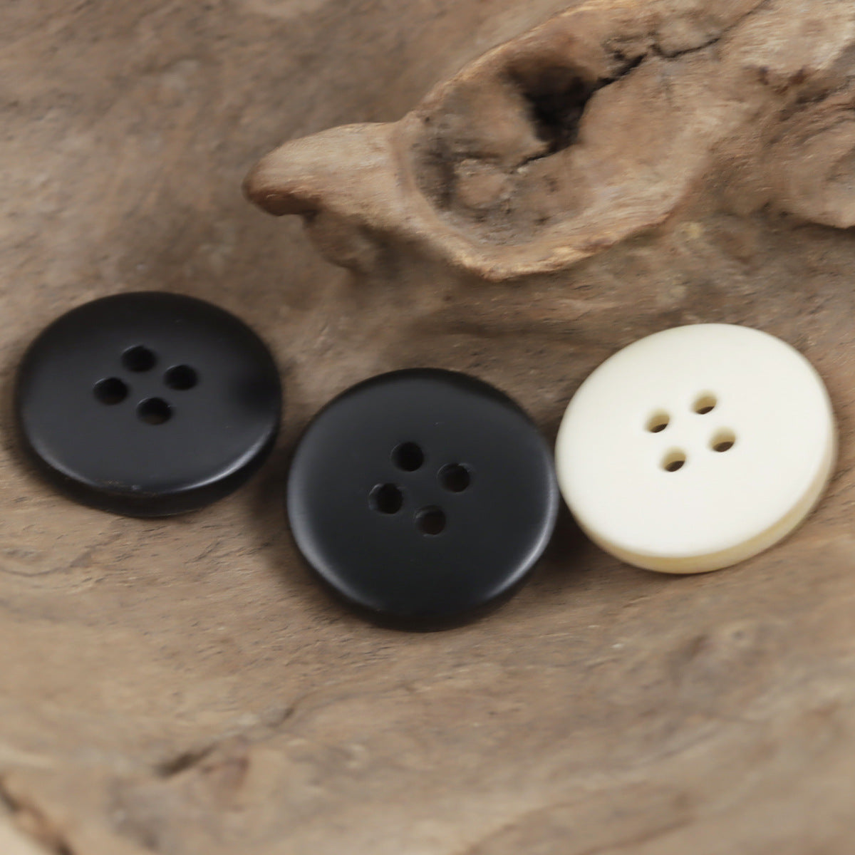 Round 4 Hole Vintage Burnt Imitation Bone Resin Buttons,20pcs - Lots of Buttons