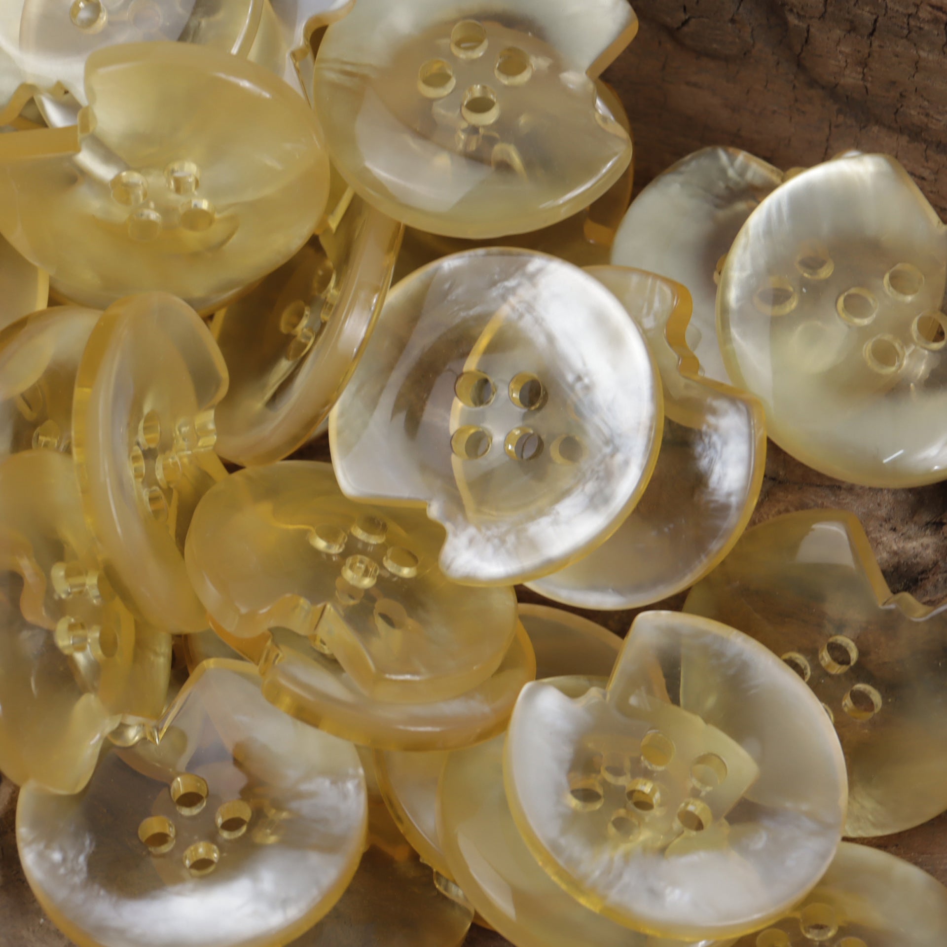 Chipped Transparent Malt Color Coffee Black Resin Buttons 20pcs - Lots of Buttons