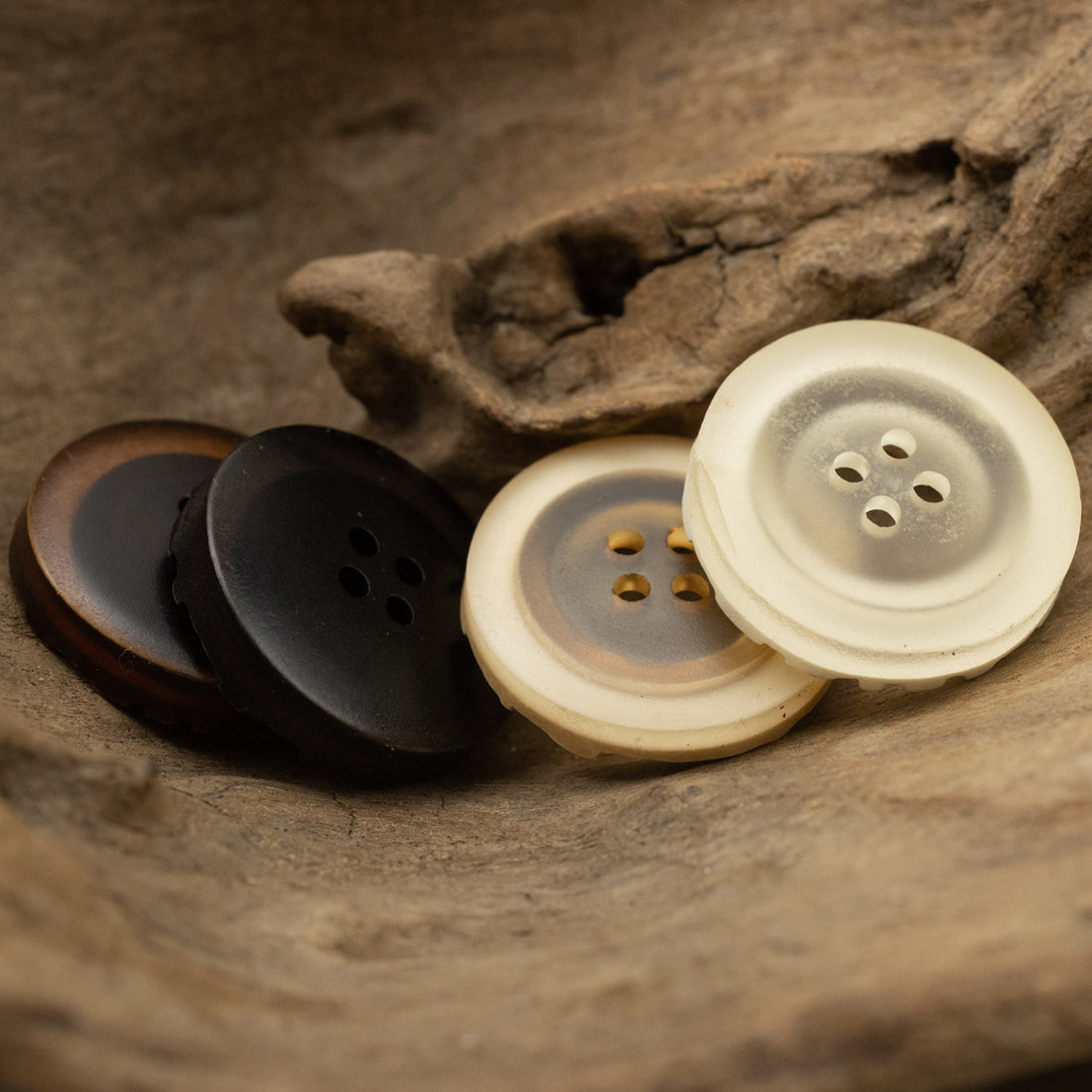 25mm Granular Edge Orange-Khaki Four-Hole Resin Buttons 10pcs - Lots of Buttons