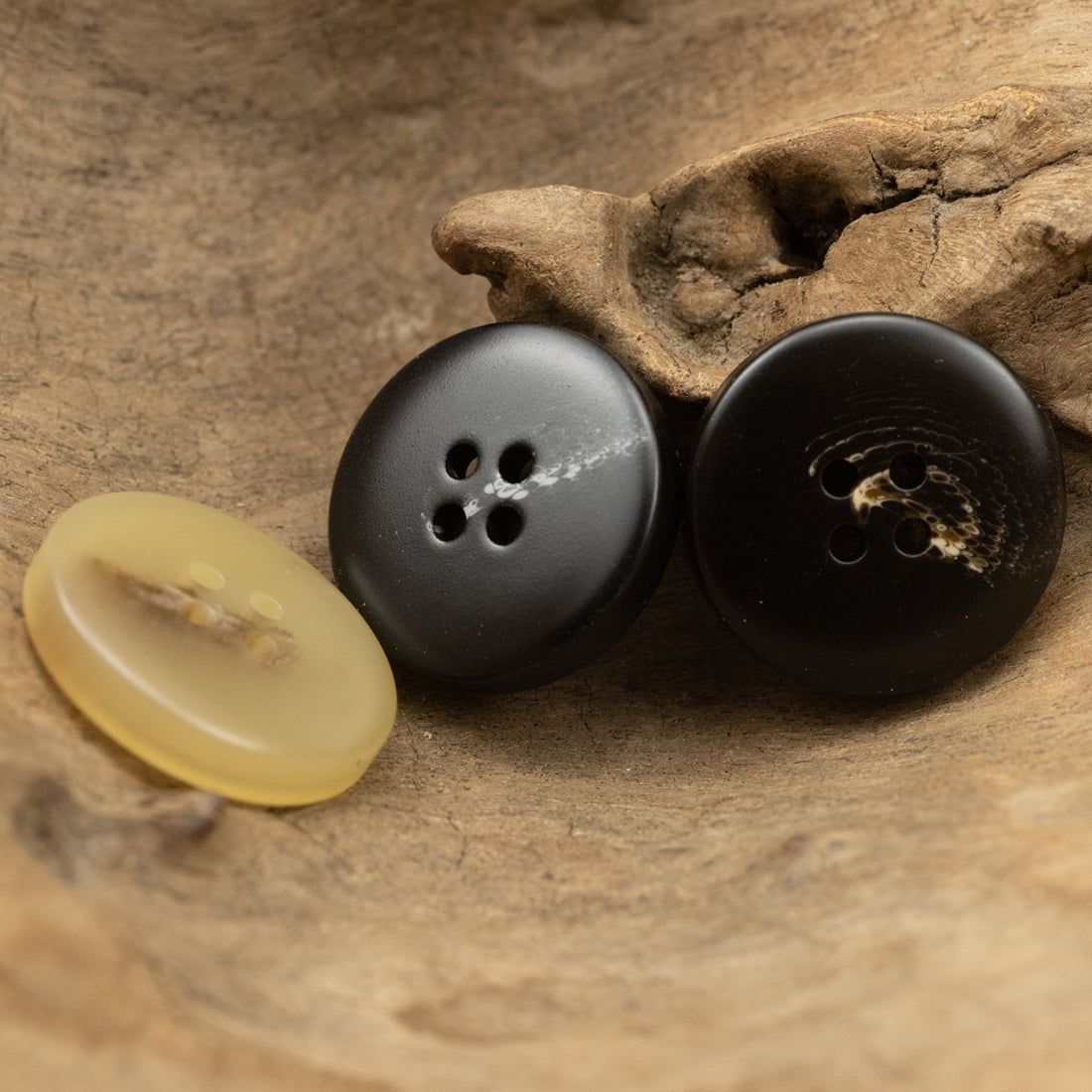 15-28mm Resin Four-Hole Buttons for Short Windbreakers 30 Pack - Lots of Buttons