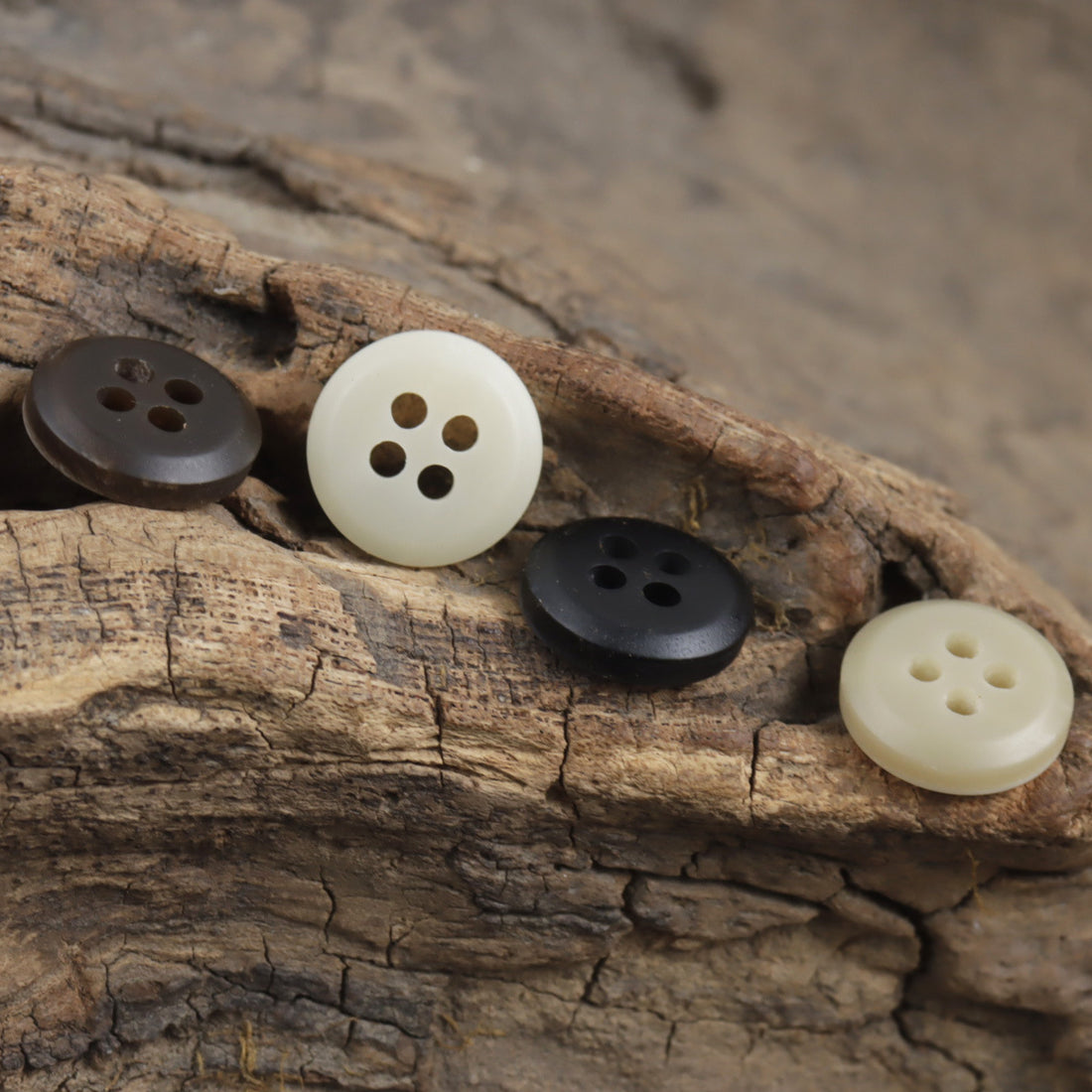 Wide-Edged Wood Grain Resin Buttons for Polo Shirts Collar,50PCS - Lots of Buttons