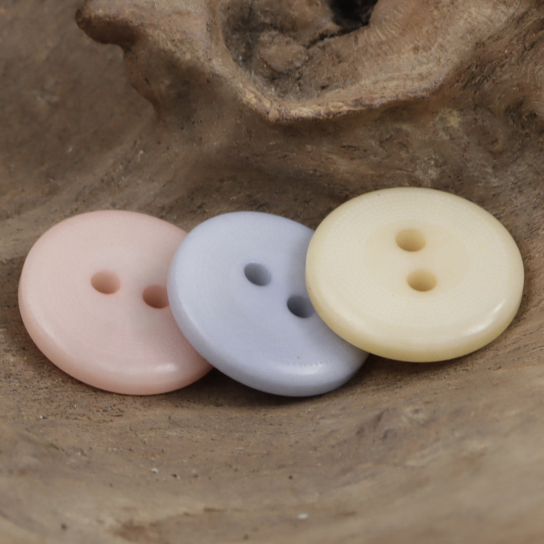 18mm Round 2 Hole Girly Natural Corozo Buttons,10PCS - Lots of Buttons
